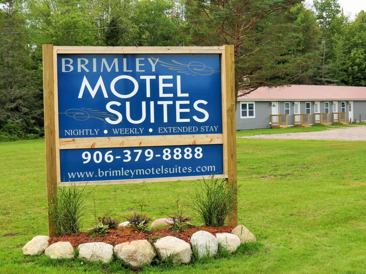 Brimley Motel Suites Exteriér fotografie