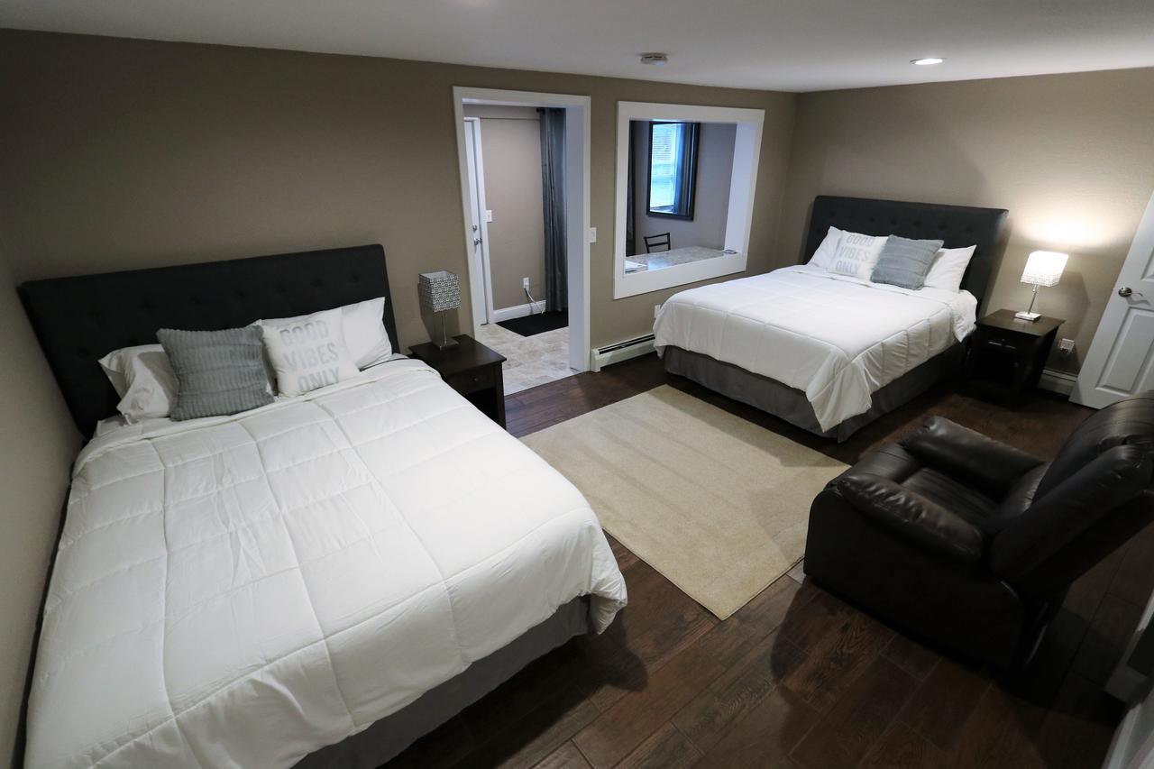 Brimley Motel Suites Exteriér fotografie